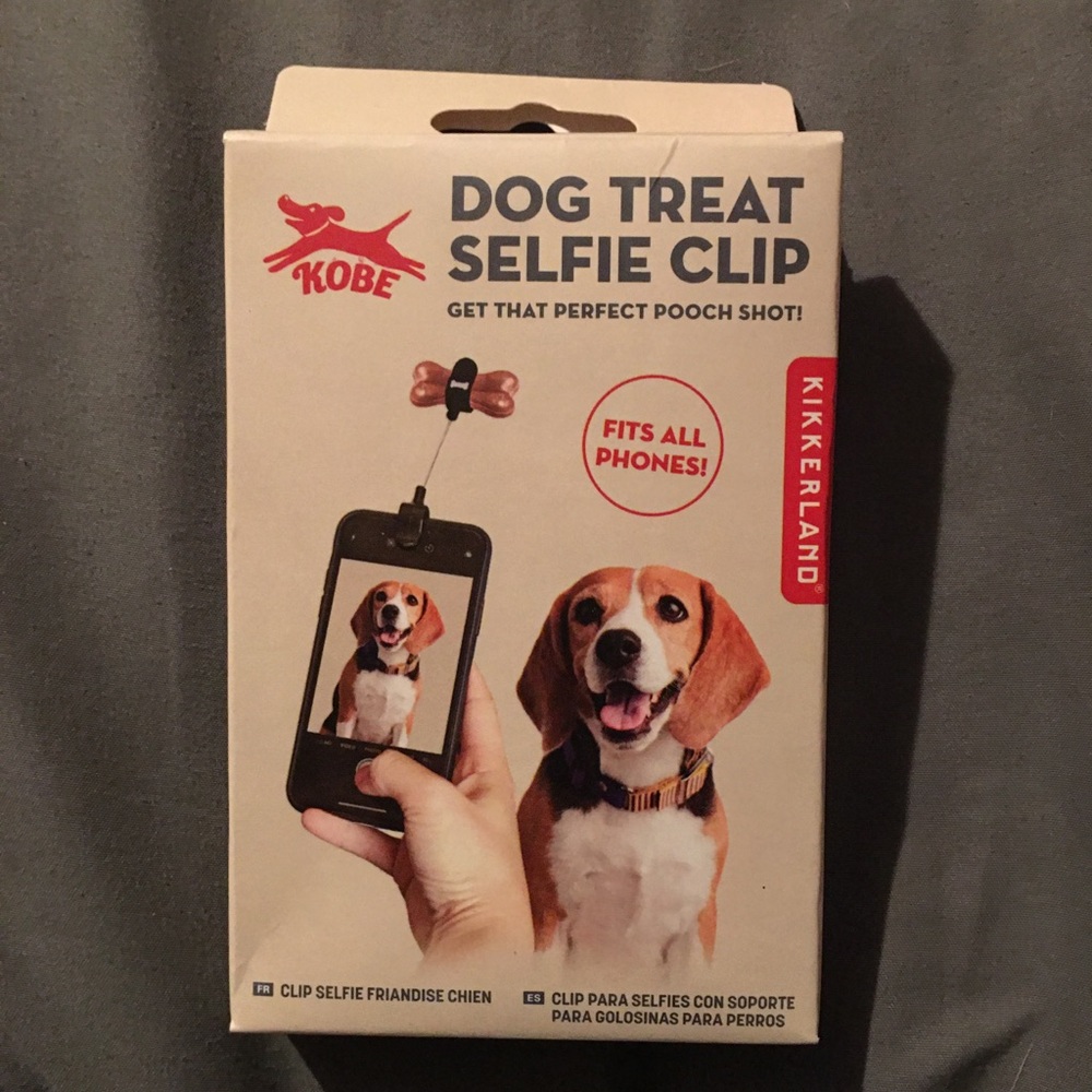 Kobe Dog Treat Selfie Clip